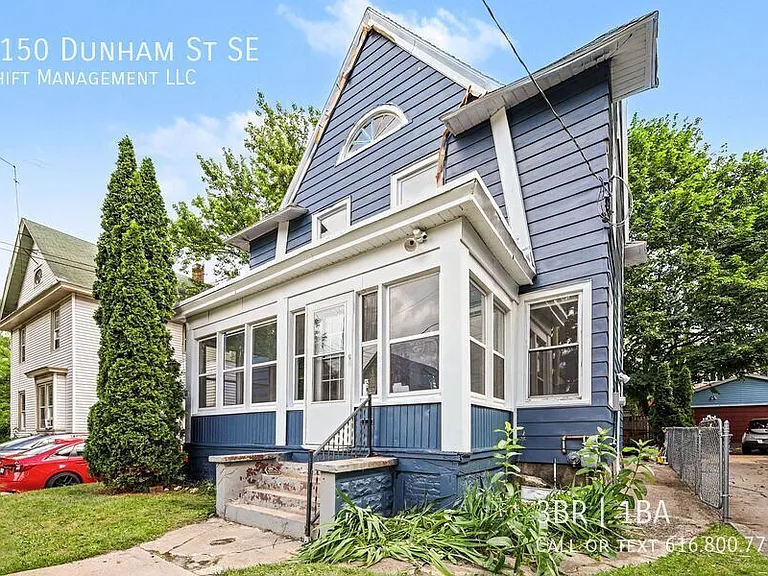 1150 Dunham St SE — Photo 2