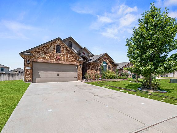 2nd image of 2610 Bargello St