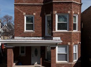 219 N Lockwood Ave #1, Chicago, IL 60644