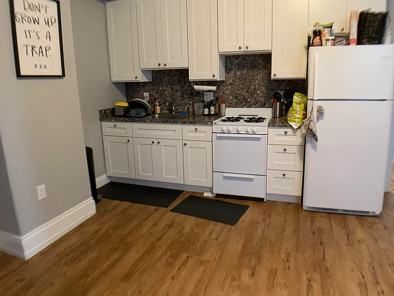 220 S 43rd St #2F — Photo 6