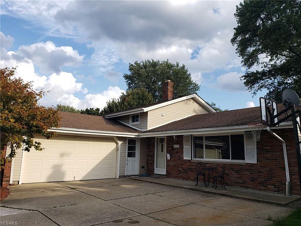 1st image of 21311 Robinhood Ave