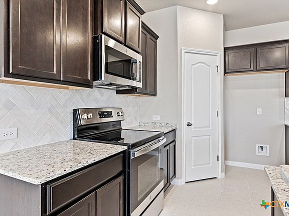 4th image of 1028 Coriander Rd