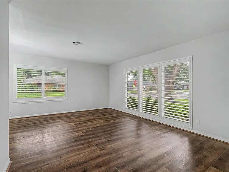 2123 Ridgecrest Dr — Photo 15
