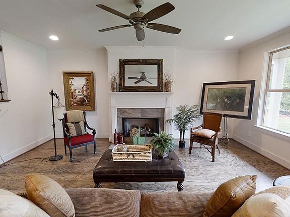 Previously built home based on this plan. Photos not of current home. Upgrades may be pictured.