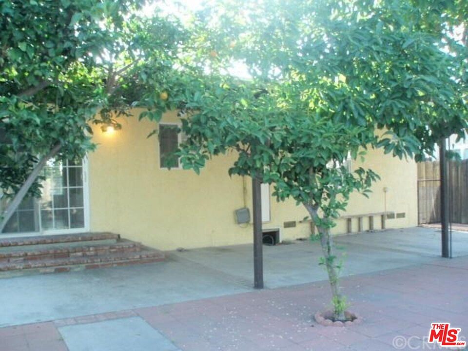1st image of 7814 Morella Ave