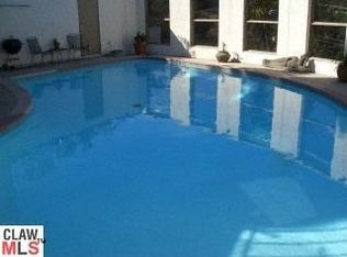 8410 Grand View Dr, Los Angeles, CA 90046