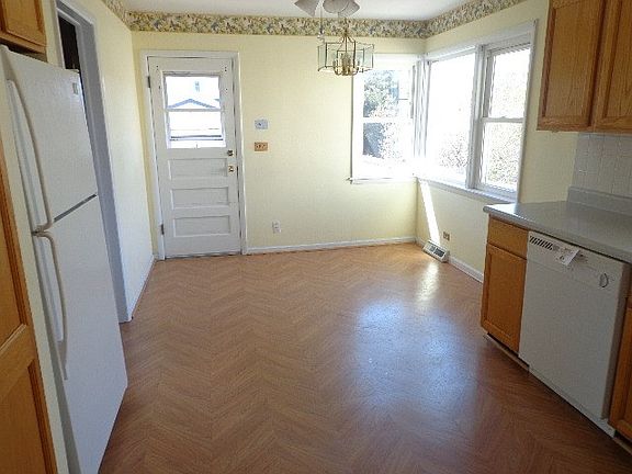 3rd image of 5133 Crain St
