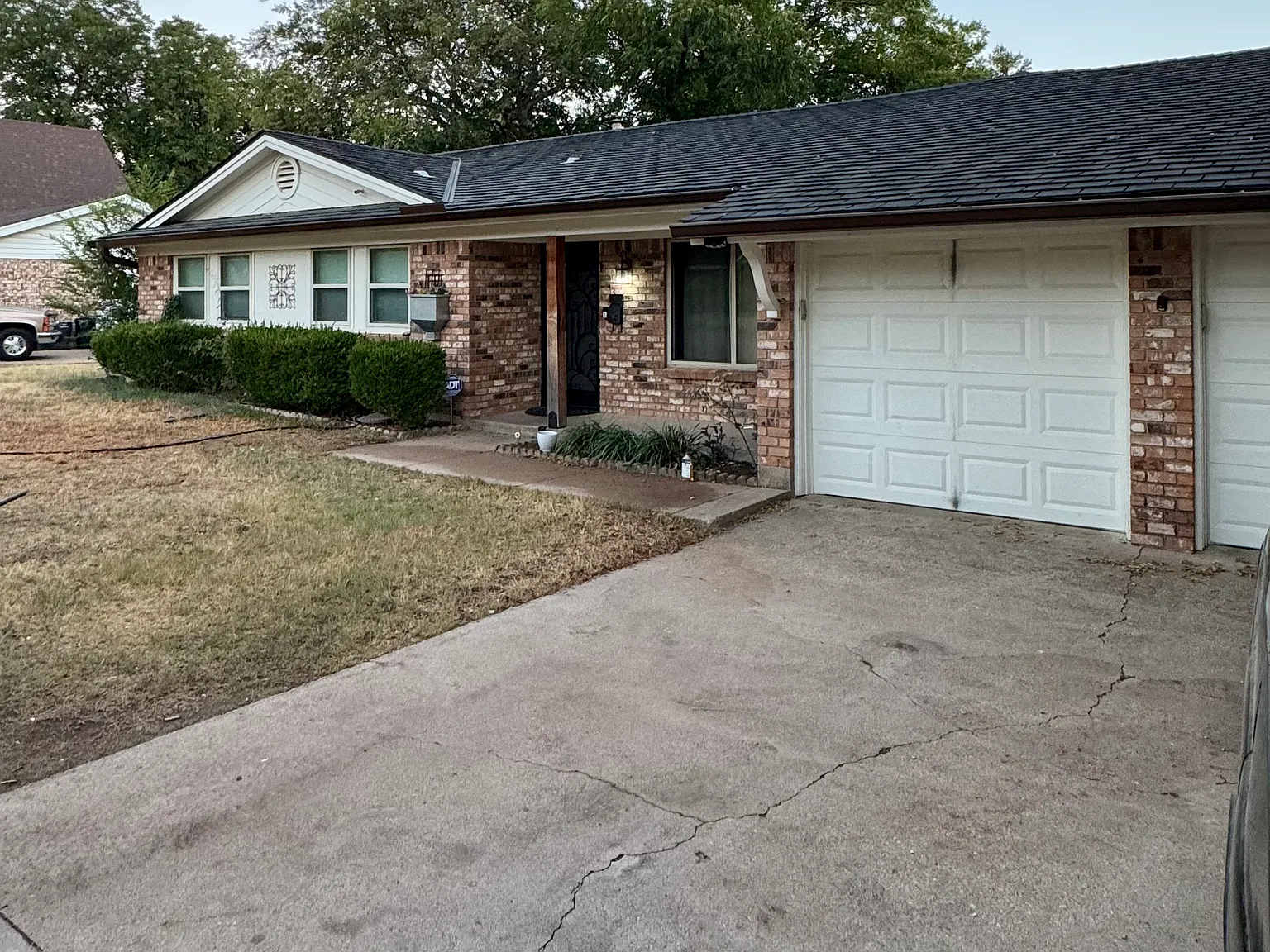 Briley Dr, North Richland Hills — Photo 2