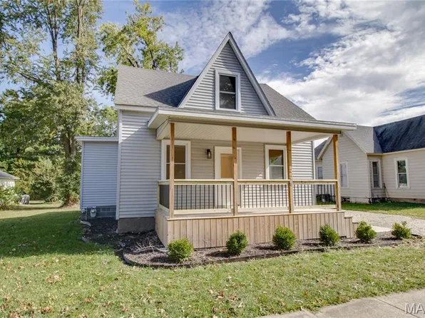 226 S Jackson St, Pittsfield, IL 62363