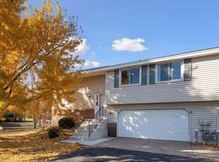 775 Evergreen Ct, Burnsville, MN 55337
