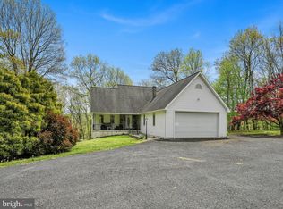 40 Summer Hill Rd, Schuylkill Haven, PA 17972