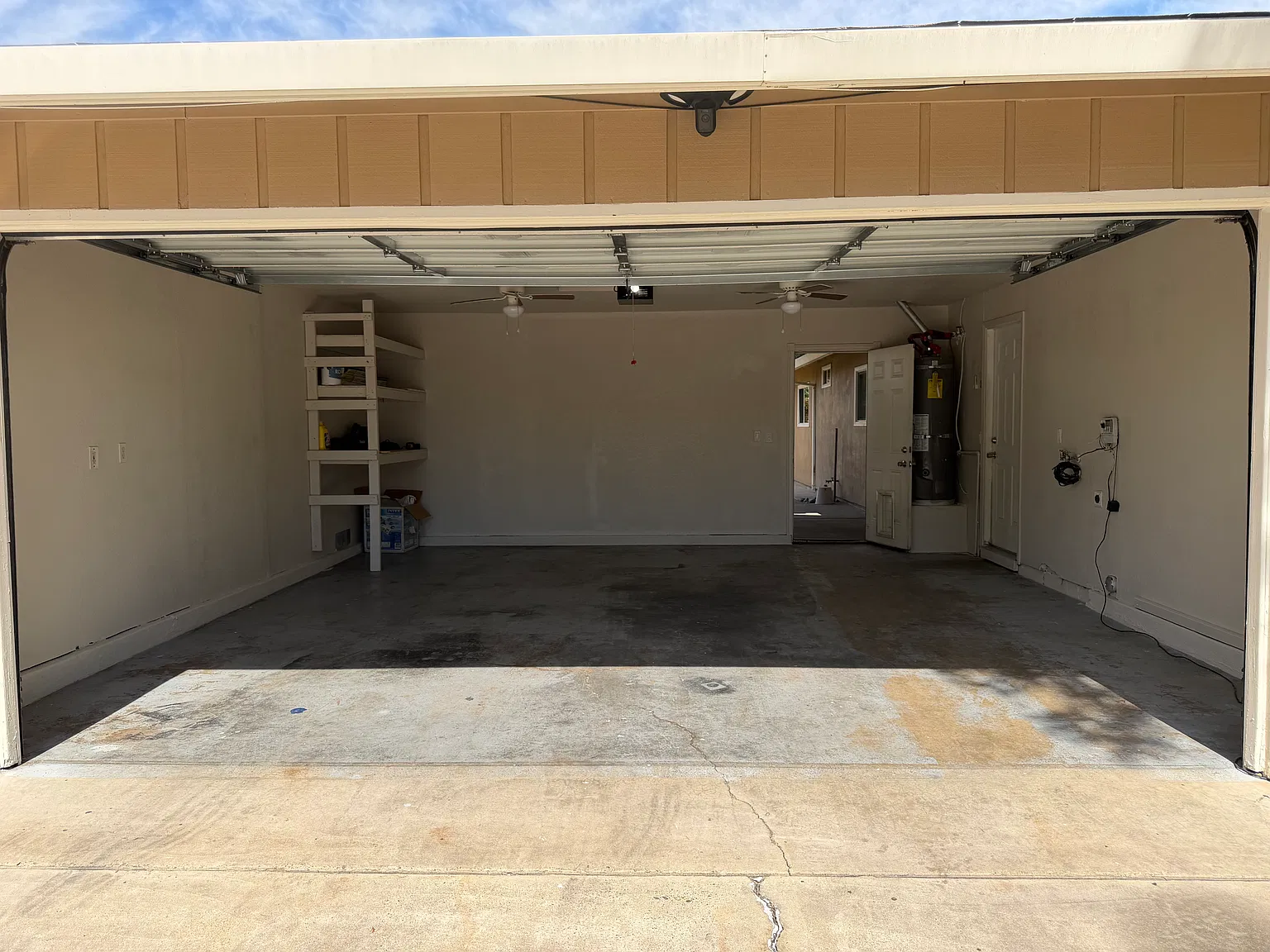 4 bed, 1216 sqft, $3,000 — Photo 2