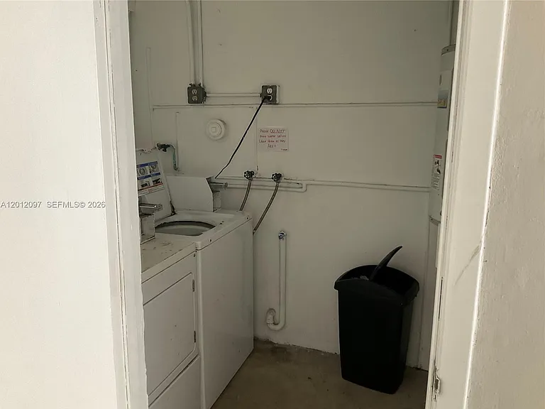 510 SE 9th St #5 — Photo 14