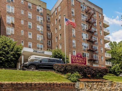 125 Bronx River Road #2A, Yonkers, NY, 10704