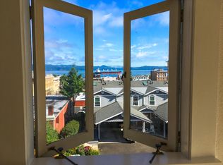 1116 Grand Ave APT 2, Astoria, OR 97103