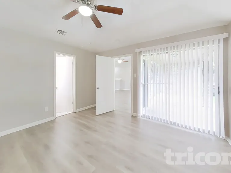 14831 Waterside Dr — Photo 6