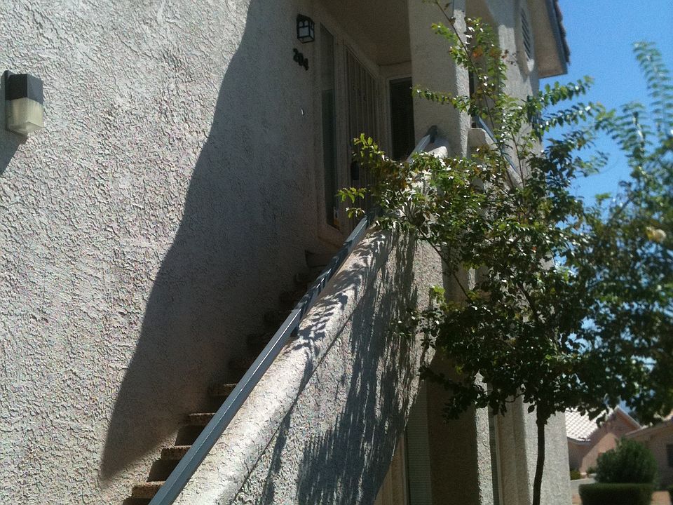 1st image of 3190 Tarpon Dr Unit 204