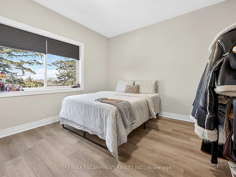 261 King St E #302 — Photo 27