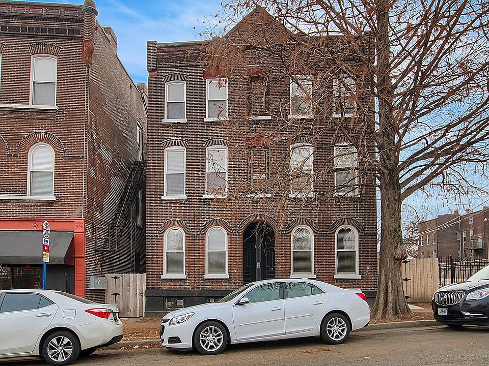 1st image of 900 Barton St #688