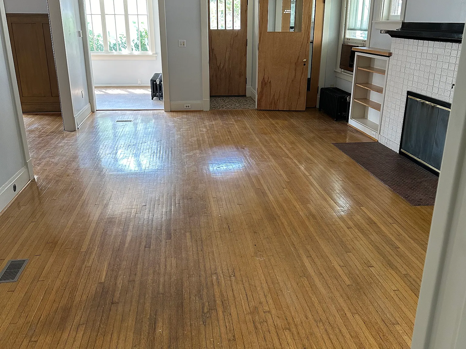 3 bed, 2.5 bath, 2272 sqft, $1,500 — Photo 4