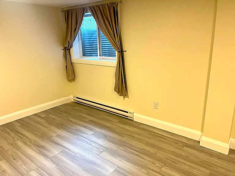 944 Fairlawn Ave #2 — Photo 17