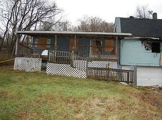 415 Burrell Hill Cir, Penn, PA 15675