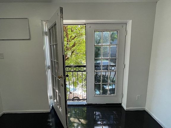 4th image of 1401 Bedford Ave APT 2