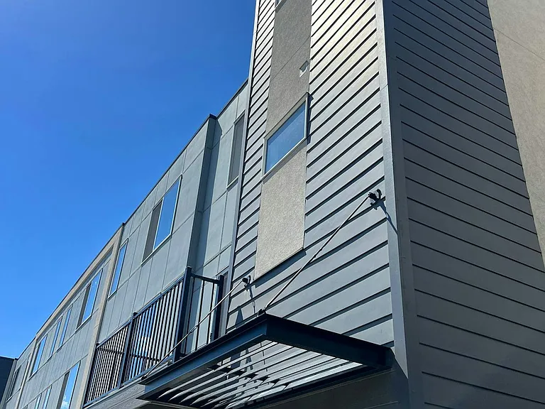 359 N 700 W #7 — Photo 2