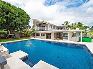 122 Lanipo Dr, Kailua, HI 96734