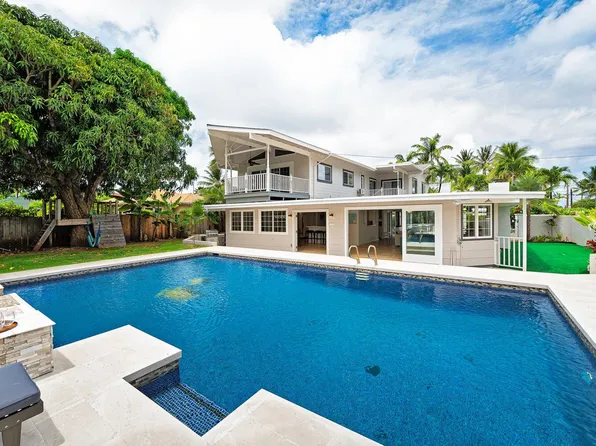 122 Lanipo Dr, Kailua, HI 96734