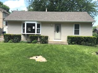 1020 Country Club Rd, Lake Zurich, IL 60047