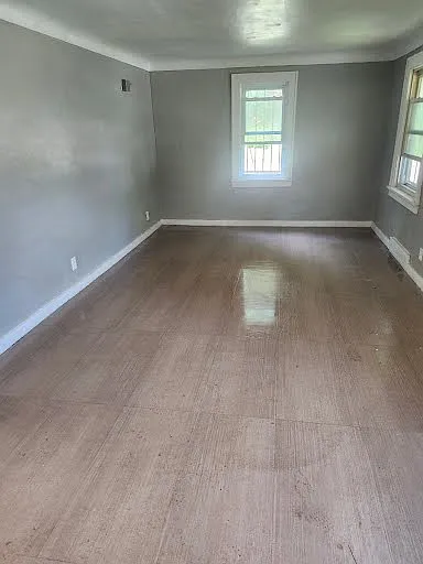 19 N Harvey Ave — Photo 4