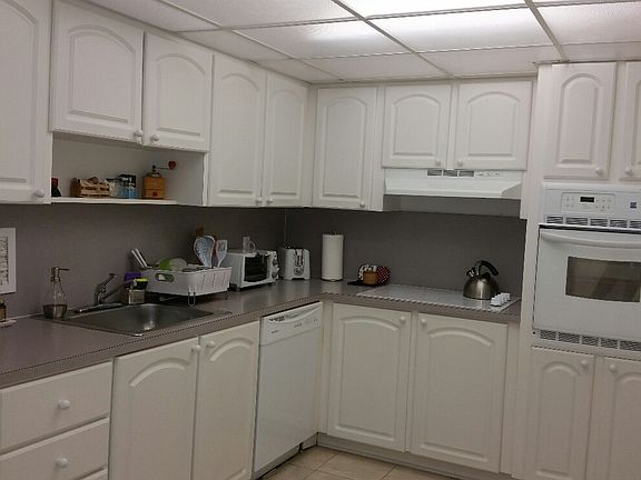 5th image of 4001 S Ocean Dr APT 16C