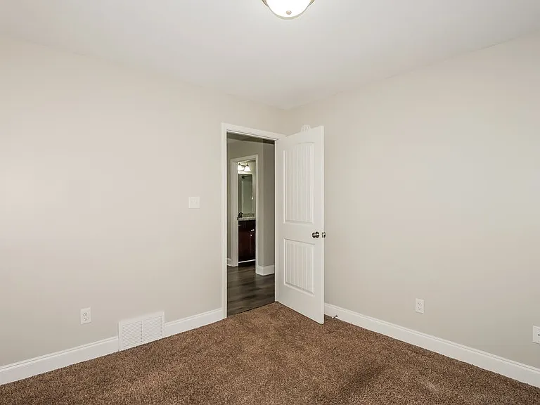 3242 Earlcastle Dr — Photo 12