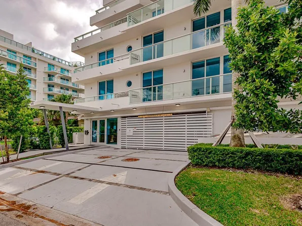1170 101st Street #302, Bay Harbor Islands, FL 33154
