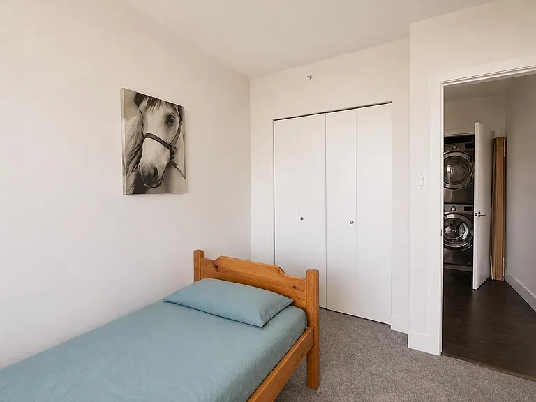 158 W 13th St #505 — Photo 18