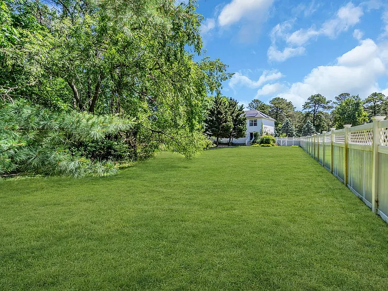 6 Marybeth Ct — Photo 53
