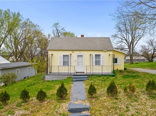 405 E 7th St, Cameron, MO 64429