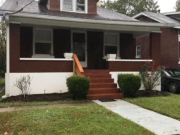 2nd image of 319 Glendora Ave