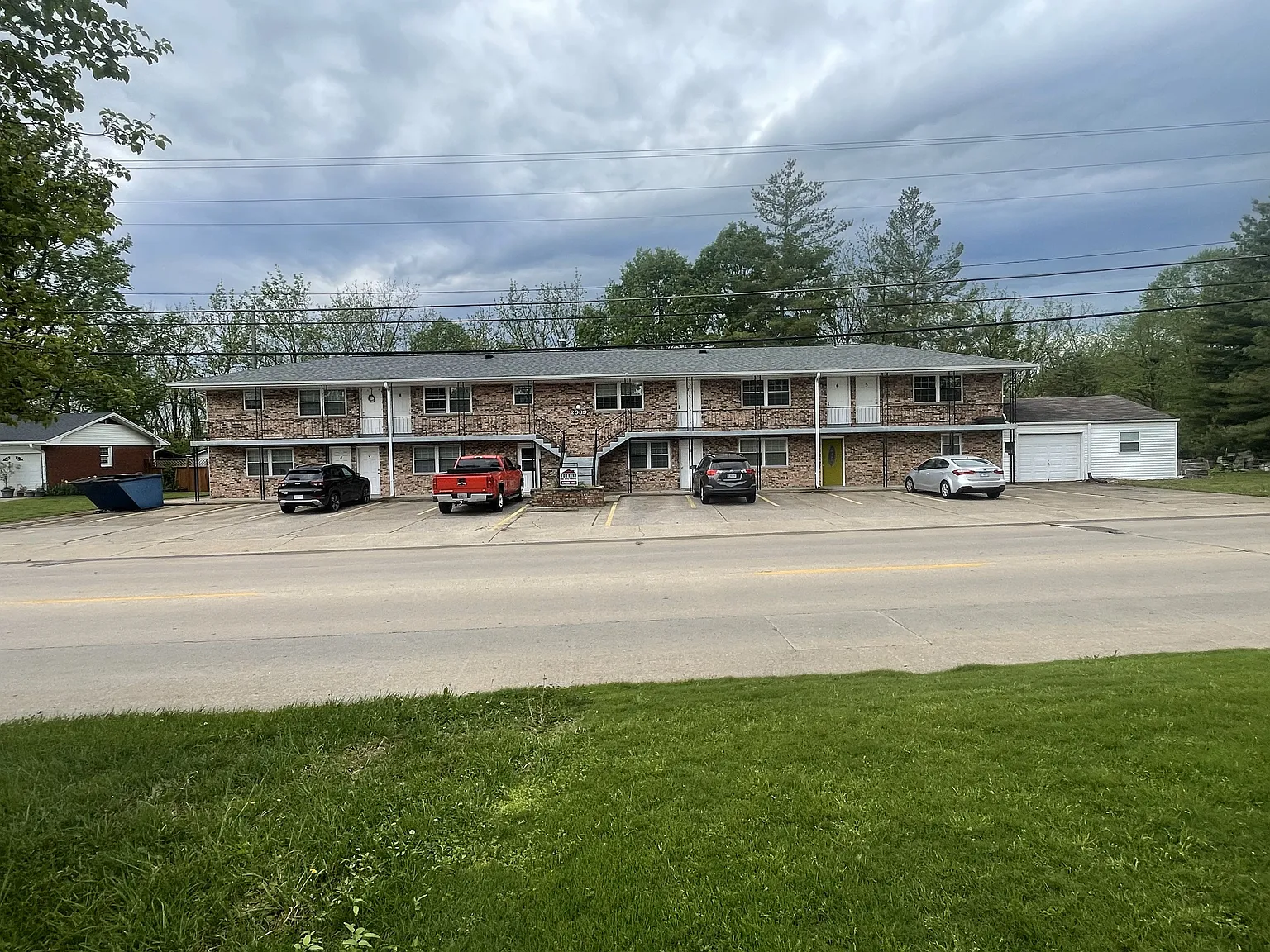 2 bed, 875 sqft, $795 — Photo 1