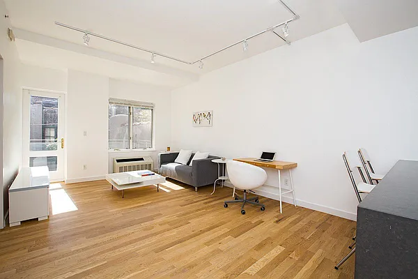 Sold by Pleasant Properties Real Estate LLC | media 2