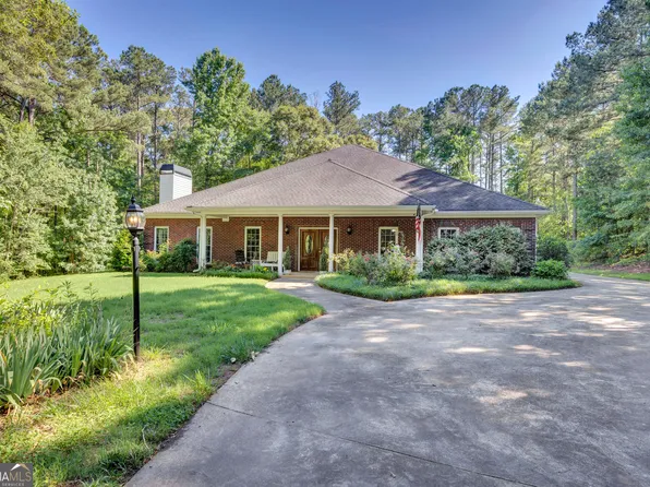 190 Oak Hill Cir, Covington, GA 30016