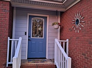 212 Pucketts Pointe Rd, Greenwood, SC 29649