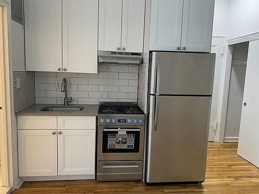 Rented by Compass | media 2