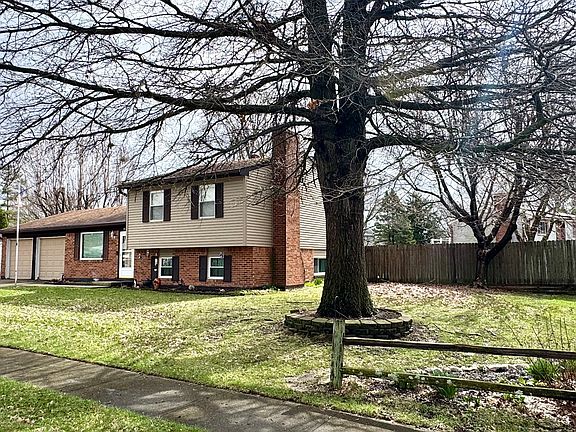2nd image of 4025 Pineview Cir