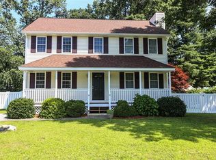 23 Oneida St, Methuen, MA 01844