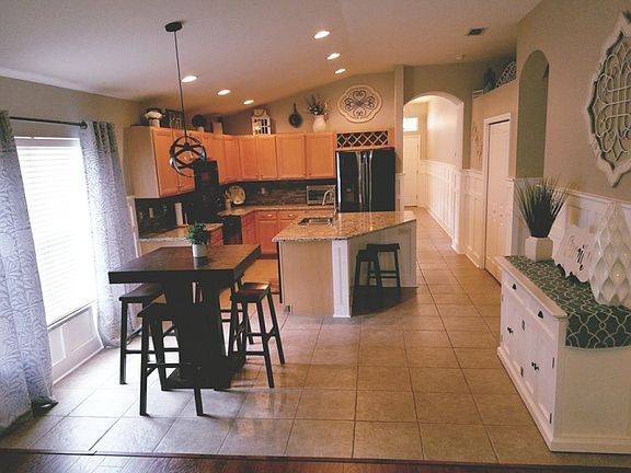 2nd image of 6207 Gannetdale Dr