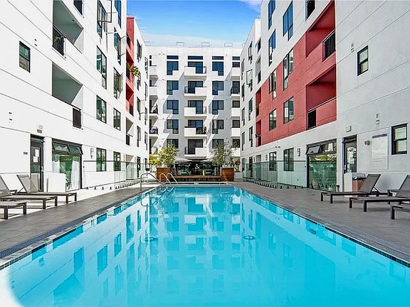 3rd image of 1234 Wilshire Blvd #600