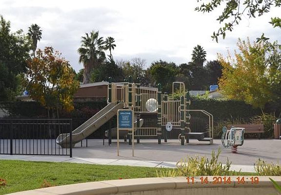 4th image of 1247 Westbury Dr