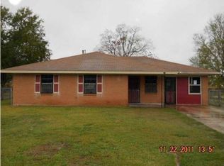 198 Henry Dr, Opelousas, LA 70570